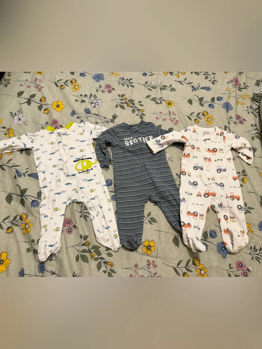 Carter's 6month Footed Pajamas 3 pair